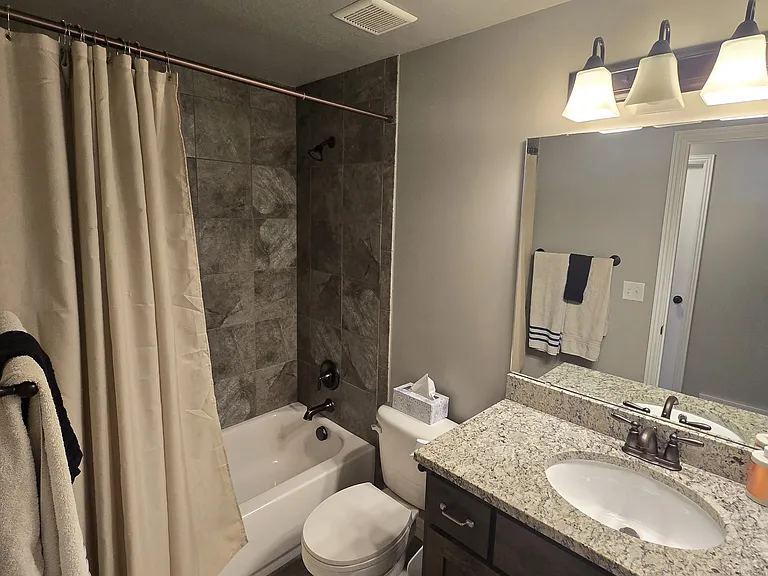 2155 N 250 W — Photo 16