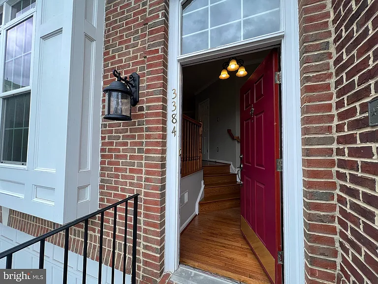 3384 Governors Crest Ct — Photo 2