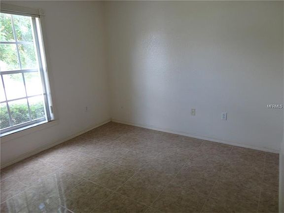 3rd image of 381 Sterling Dr