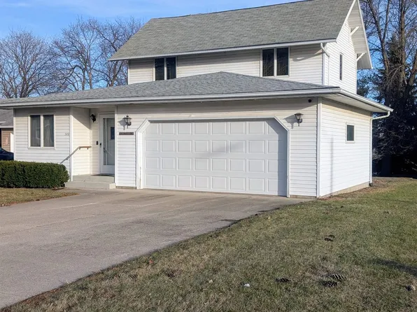 305 N West St, Forest City, IA 50436