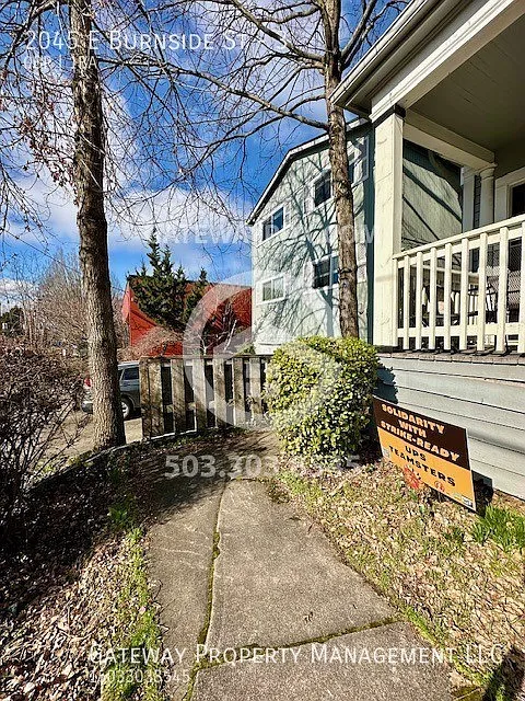 2045 E Burnside St. Unit #3 — Photo 3