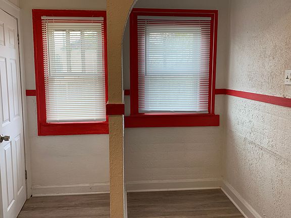2nd image of 20 S Chester Ave #20