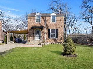 351 S Warrington Rd, Des Plaines, IL 60016