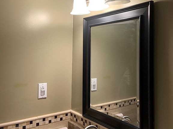 bathroom 1 sink