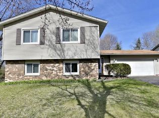 4875 Churchill St, Saint Paul, MN 55126