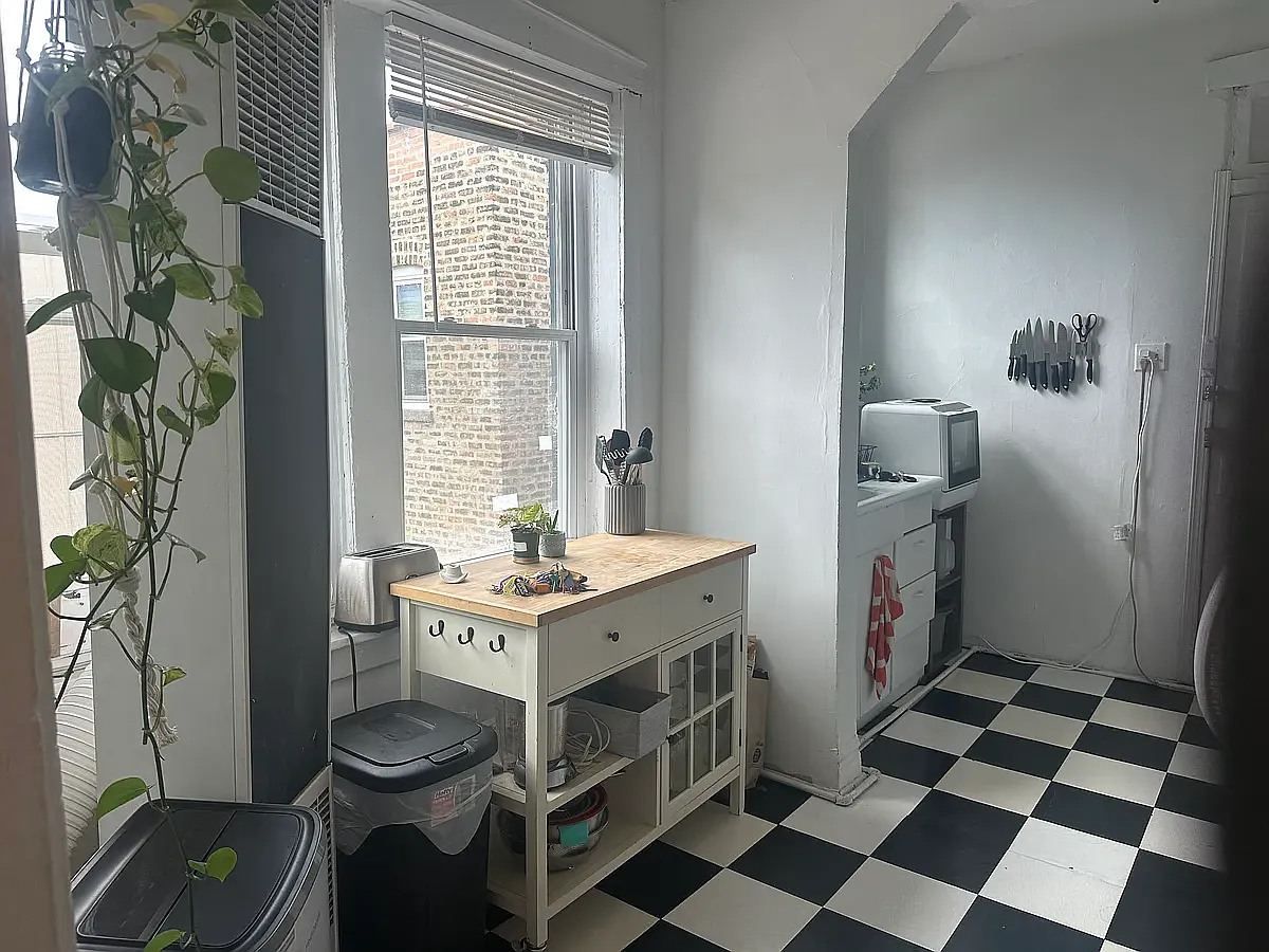 1 bed, 1000 sqft, $1,885 — Photo 4