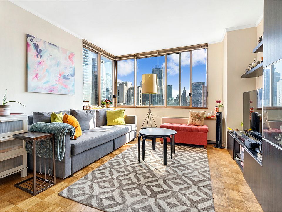1st image of 350 W 50th St APT 22C