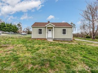 307 22nd Ave NE, Hickory, NC 28601