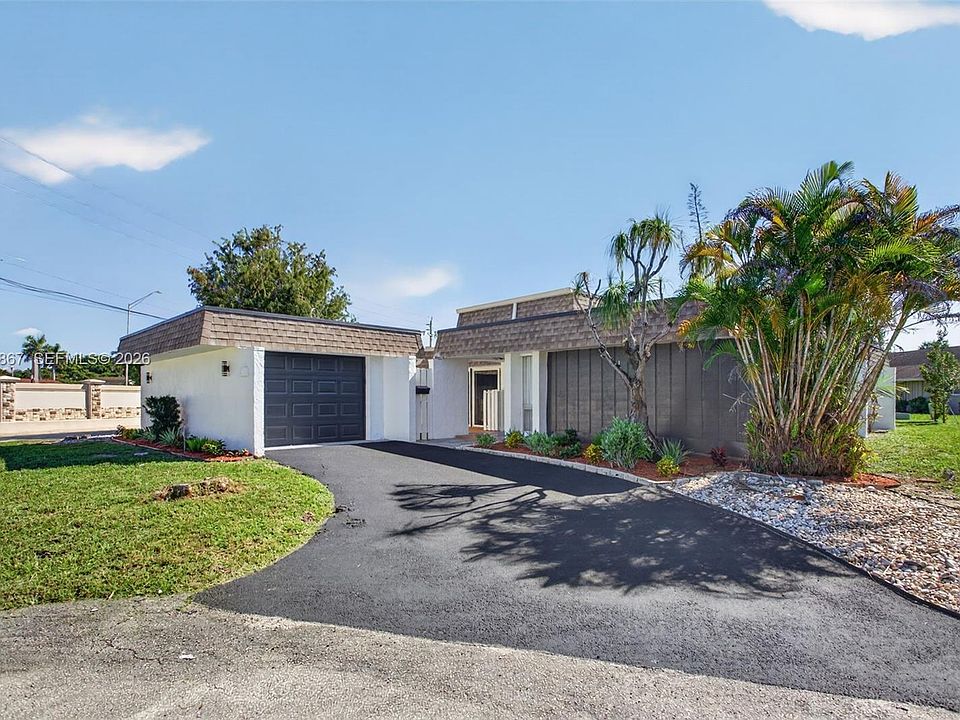 1st image of 5508 Guava Cir