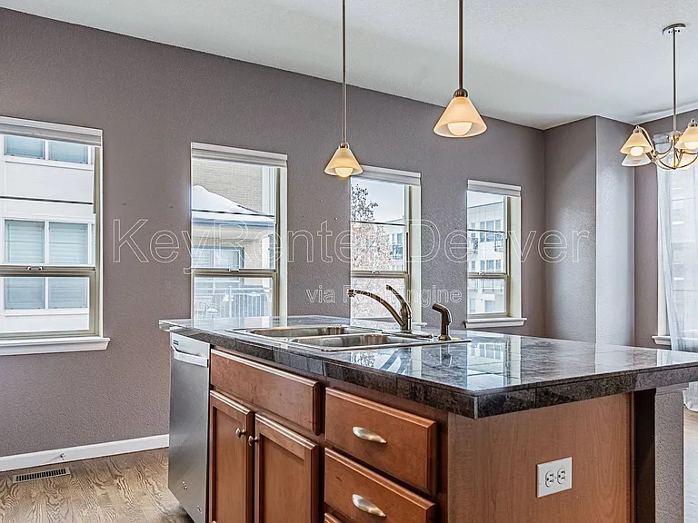 492 S Saulsbury St — Photo 22