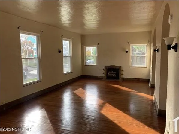 1425 Potomac Dr #2, Toledo, OH 43607