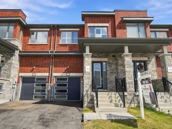 2013 Verne Bowen St, Oshawa, ON L1L 0S1