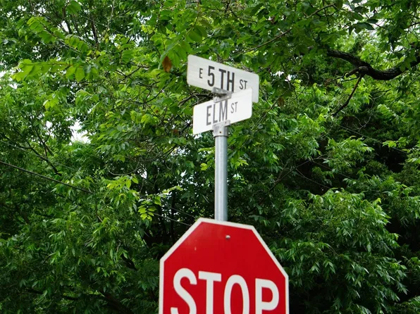 502 E 5th St, Bonham, TX 75418