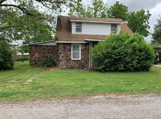 911 N Prairie Ave, Okmulgee, OK 74447