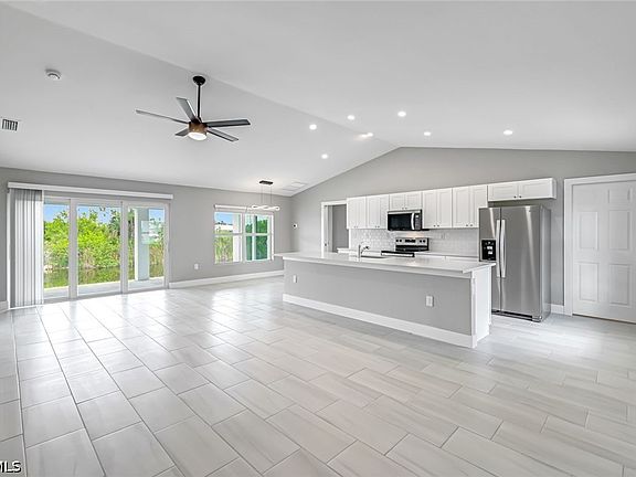 4th image of 4110 NE 23rd Place Cpe