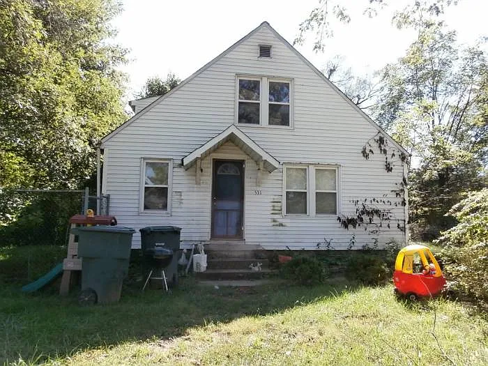 531 Ashwood Rd photo 1