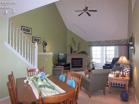4th image of 10961 N Bay Point Dr APT 106