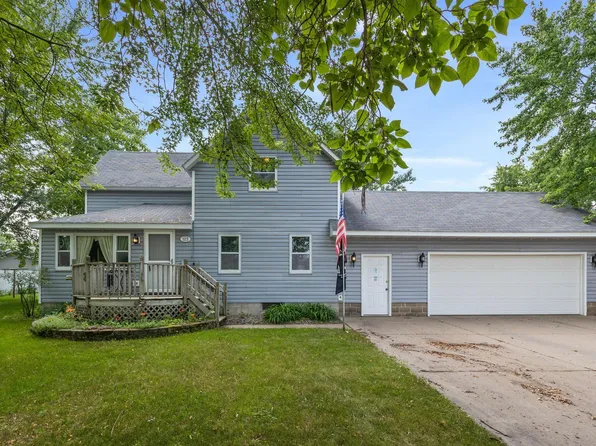 123 Maple St S, Lester Prairie, MN 55354