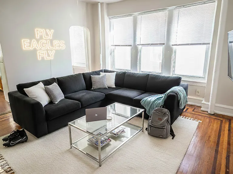 Elizabeth Court B4 Living Room