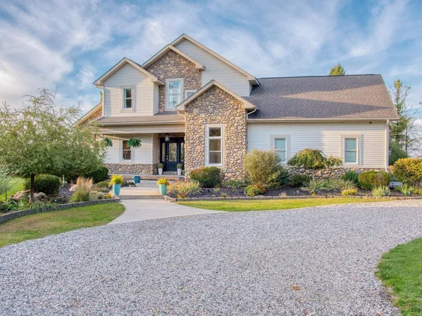 430 Pine St, Corunna, MI 48817