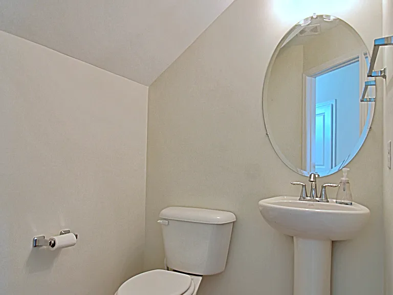 151 Buckingham Dr — Photo 12