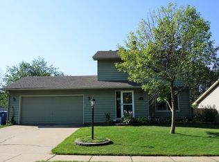 2703 Santa Ana Rd, Champaign, IL 61822