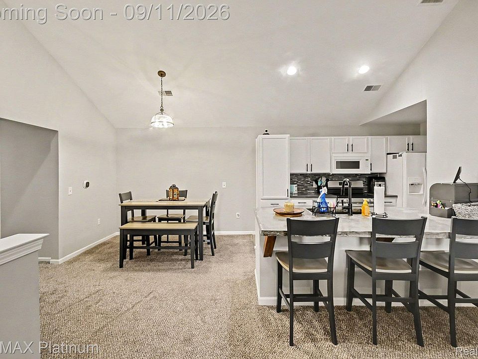 578 Olde English Cir, photo 8