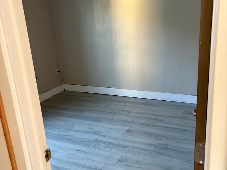 1503 Bay Ave — Photo 6