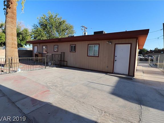 3rd image of 2502 Sunrise Ave