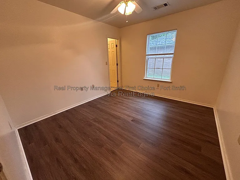 1431 Brazil Ave — Photo 5