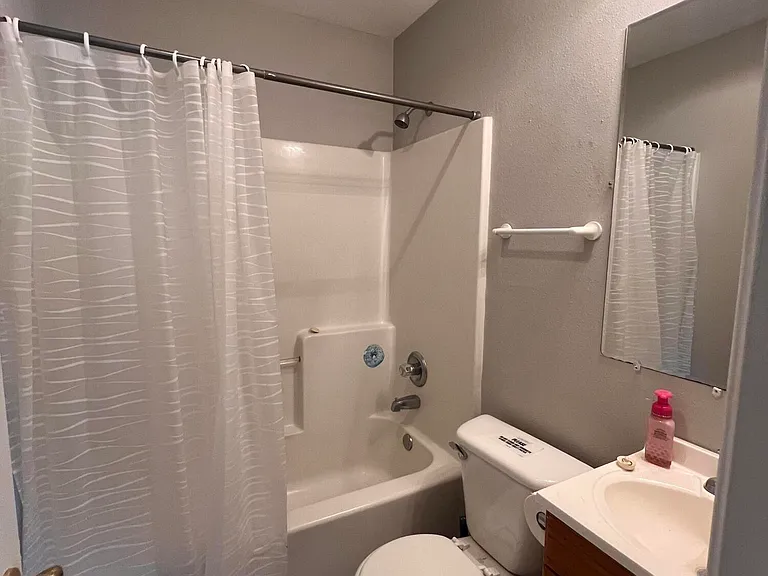 3633 Southward Dr #B — Photo 8