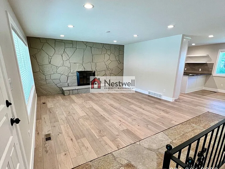 10234 S Vilas Dr — Photo 4
