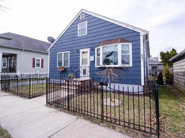239 Conduit St, New Bedford, MA 02745