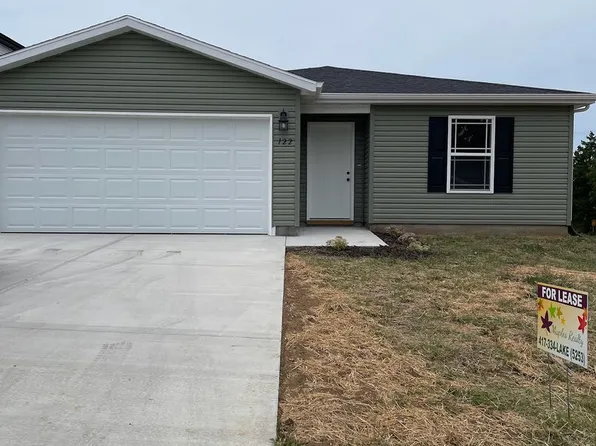 122 Oakwood Estates Ct, Hollister, MO