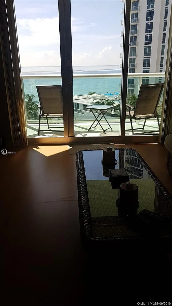 Building Photo - 3901 S Ocean Dr #8L