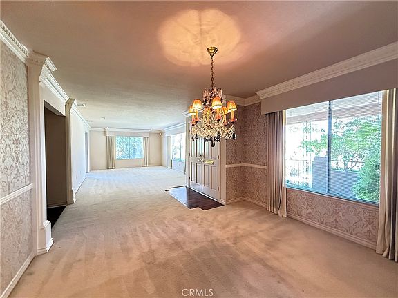 4th image of 26601 Amhurst Ct