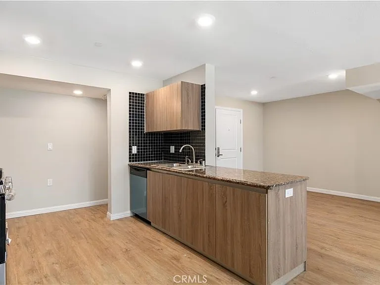 13710 W Foothill — Photo 10