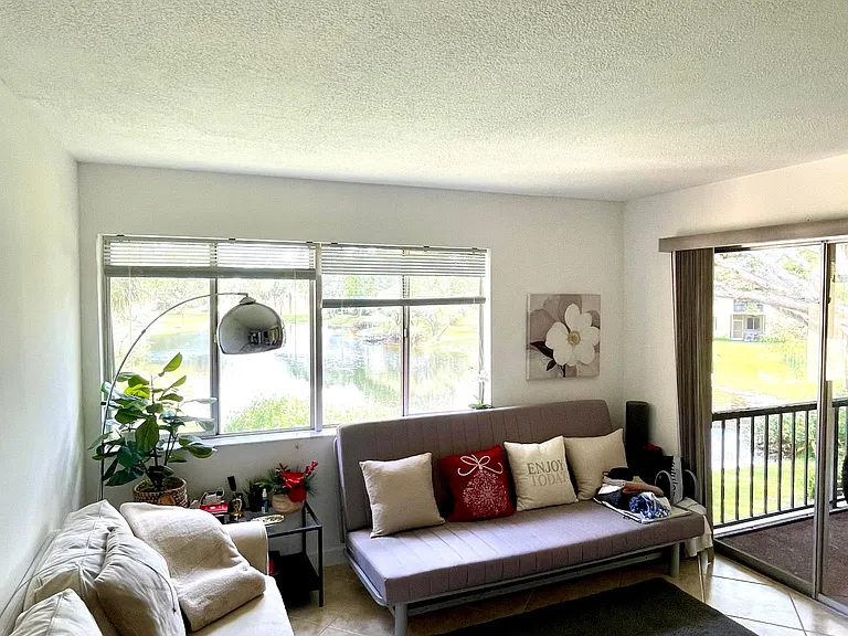 830 SW 9th Street Cir #201 — Photo 10