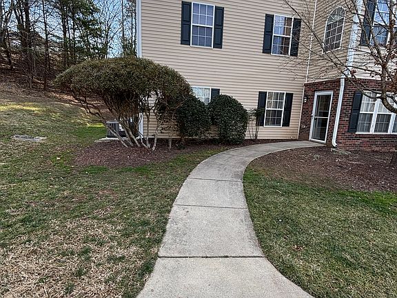 2nd image of 1914 Salem Bluff Dr #1914