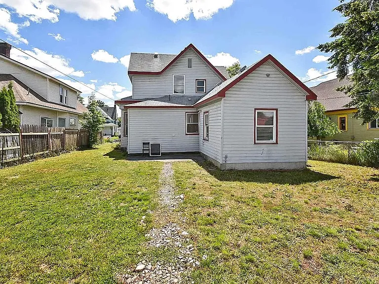 917 E Ermina Ave — Photo 14