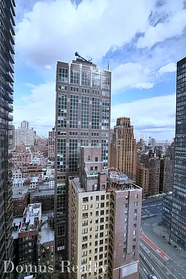 Rented by Domus Realty | media 14