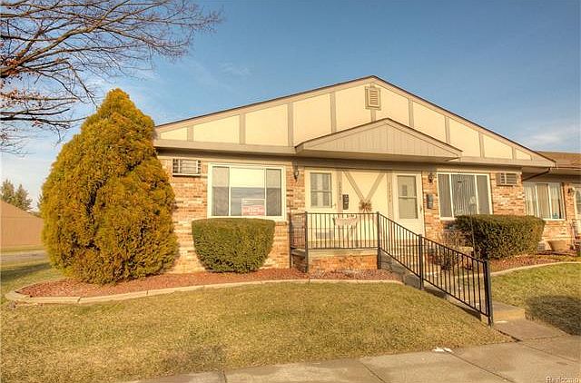 1st image of 25398 Potomac Dr