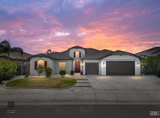 7315 Bucking Bronco Ct, Bakersfield, CA 93311