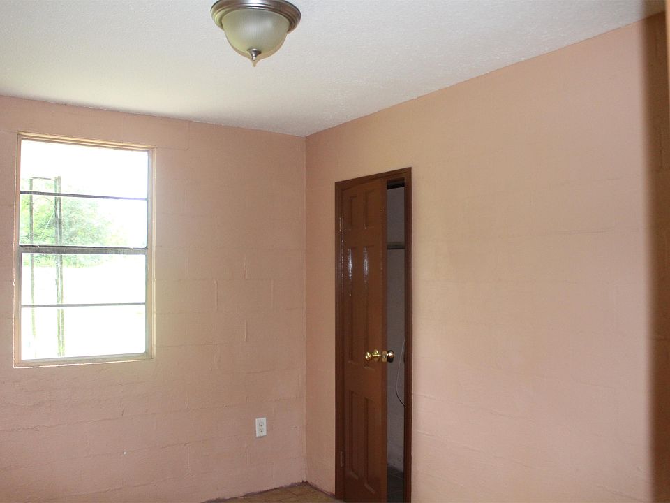 2nd image of 1604 Williamsburg Rd