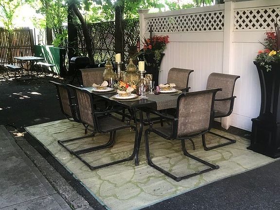 4th image of 14955 22nd Ave #1