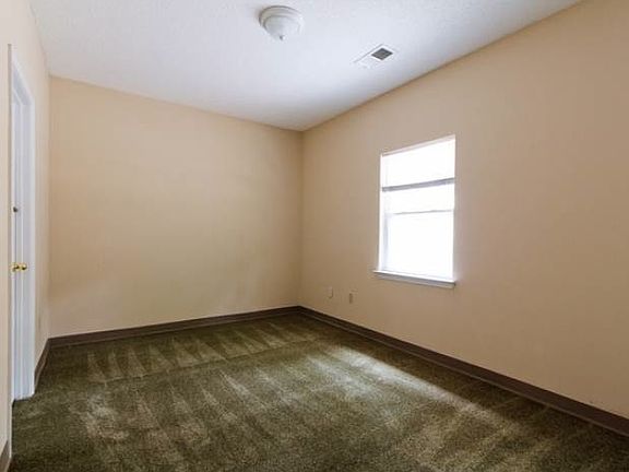 New carpet throughout