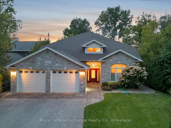 82 Bell Dr, Huron Kinloss, ON N2Z 0B3