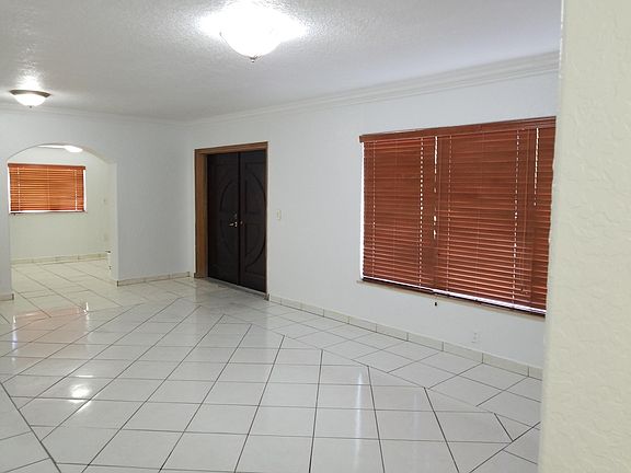 5th image of 6102 SW 13th Street # Floor