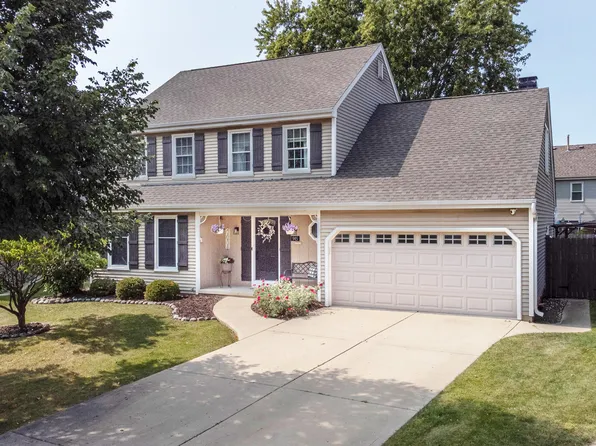 945 Whittington Dr, Geneva, IL 60134