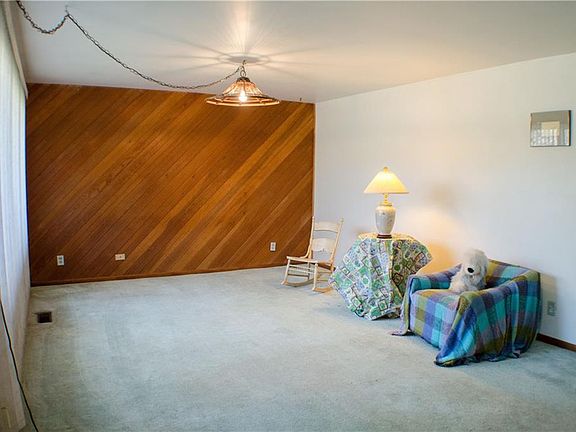 2nd image of 3433 Atterbury St